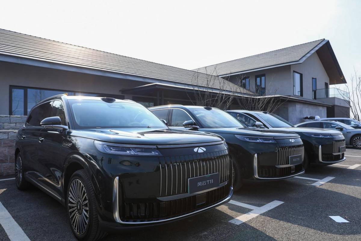 舰SUV怎么选？风云T11给出满分答案冰球突破正规网站普通家庭第一辆大六座旗(图2)