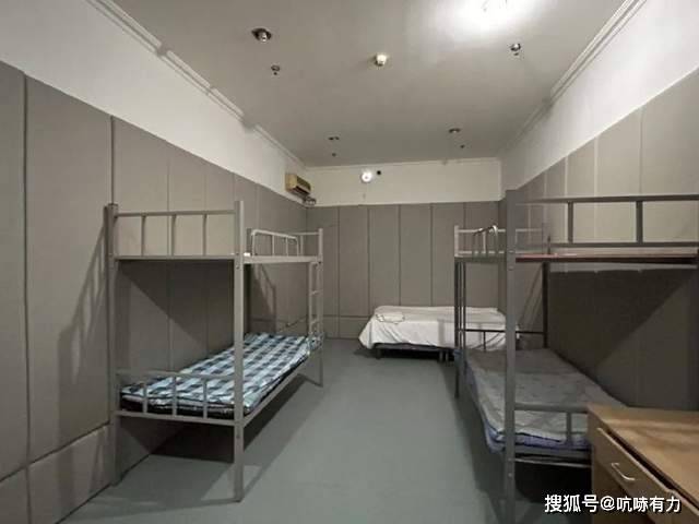 等刑讯逼供致人死亡11名办案人终被判刑！冰球突破网站3年前“开飞机”、电击生殖器(图6)